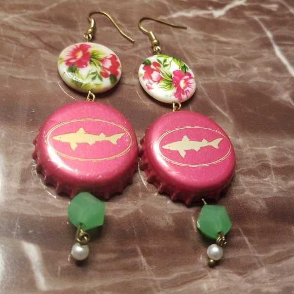 Dogfish Head Floral Beer Earrings Handmade NEW - Picture 2 of 4